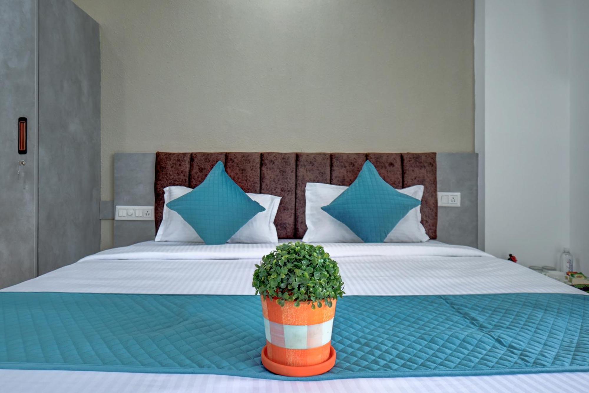 Hotel Cloud 9 Luxury Stay Mysore Eksteriør billede